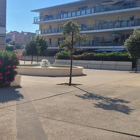 公寓 Avec Piscine Casino Plein Air Et 拉西约塔